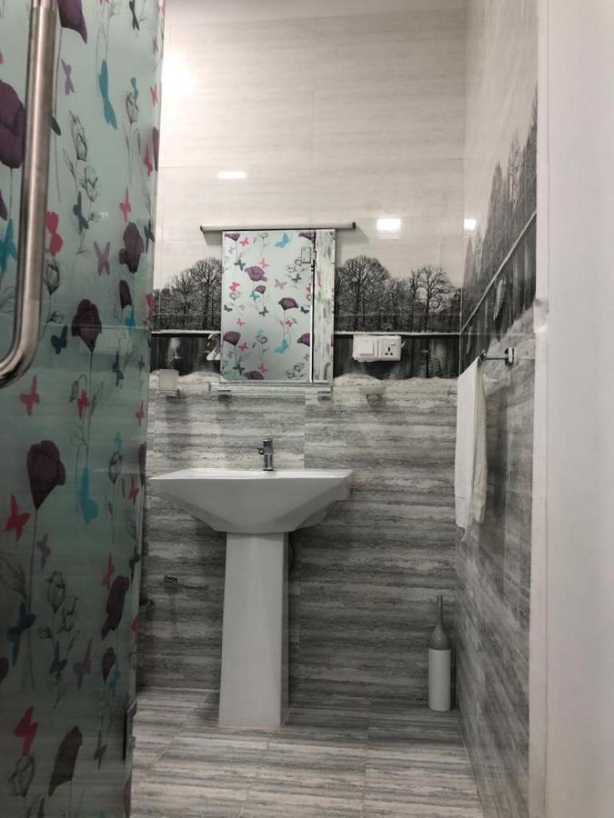 Wish Residence Seaside, Near Durdans & Vasan Eye Care Hospital, Colombo 3 Bagian luar foto