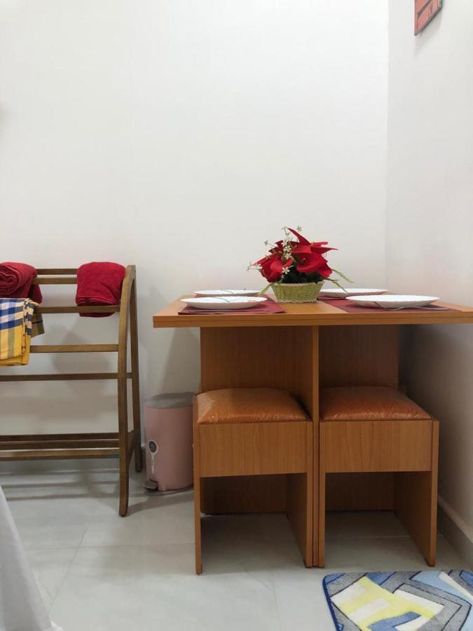 Wish Residence Seaside, Near Durdans & Vasan Eye Care Hospital, Colombo 3 Bagian luar foto