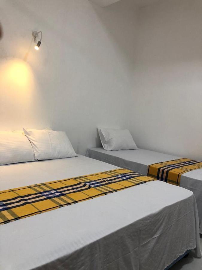 Wish Residence Seaside, Near Durdans & Vasan Eye Care Hospital, Colombo 3 Bagian luar foto