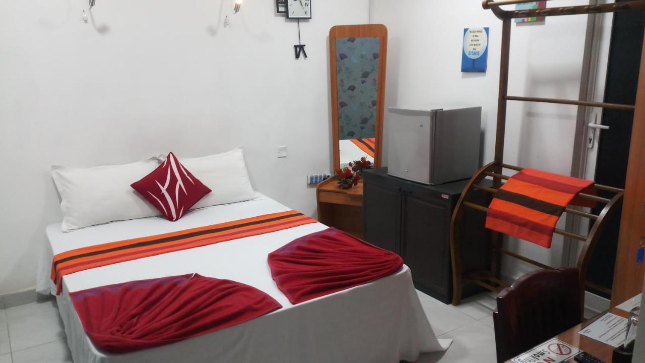 Wish Residence Seaside, Near Durdans & Vasan Eye Care Hospital, Colombo 3 Bagian luar foto