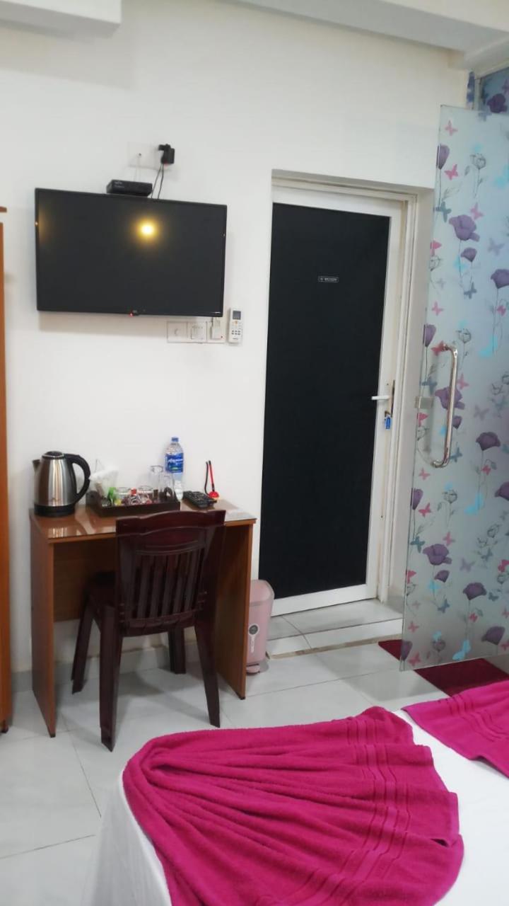 Wish Residence Seaside, Near Durdans & Vasan Eye Care Hospital, Colombo 3 Bagian luar foto