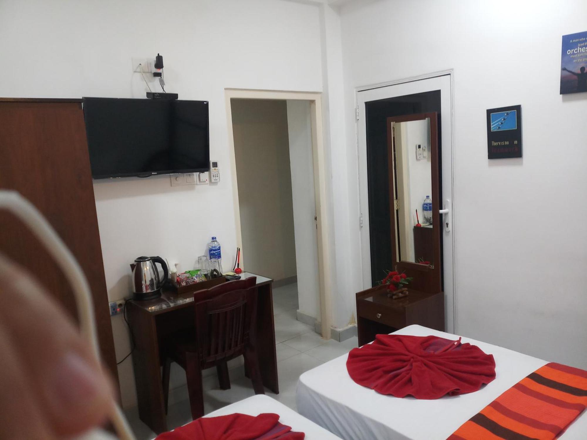 Wish Residence Seaside, Near Durdans & Vasan Eye Care Hospital, Colombo 3 Bagian luar foto